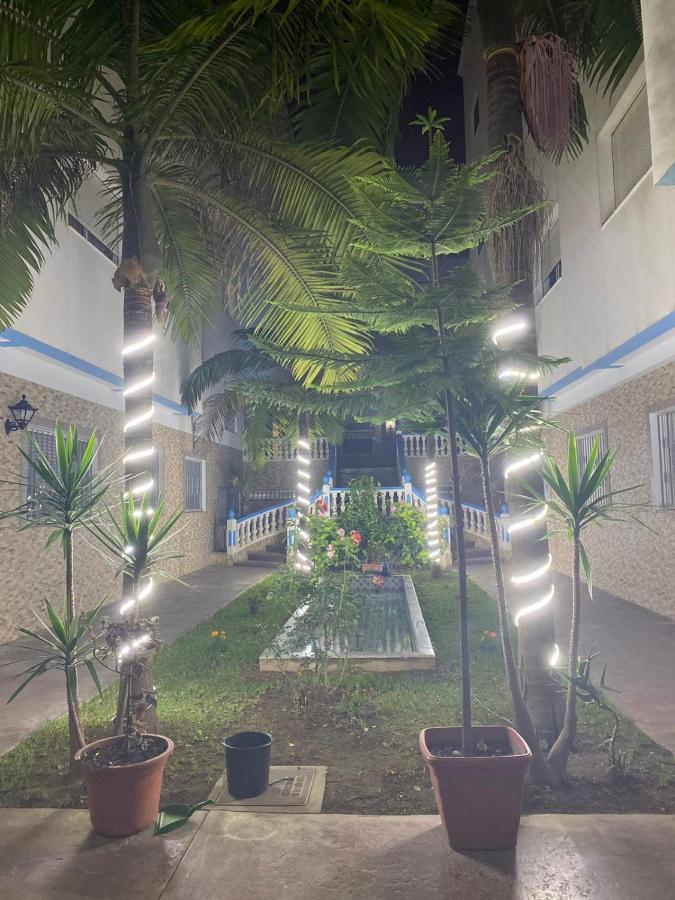 Appartement Martil 3 Chambres Proche De Centre Ville 5Mn A Pied Et La Plage 10Mn A Pied Et 10Mn De Aeroport Tetouan En Voiture Dış mekan fotoğraf
